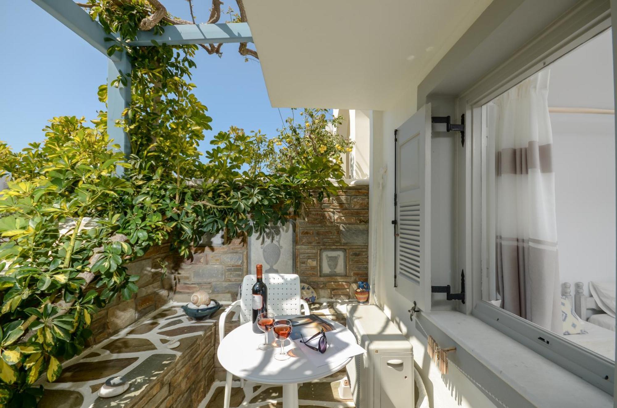 Sofi Pension Naxos City Exteriör bild