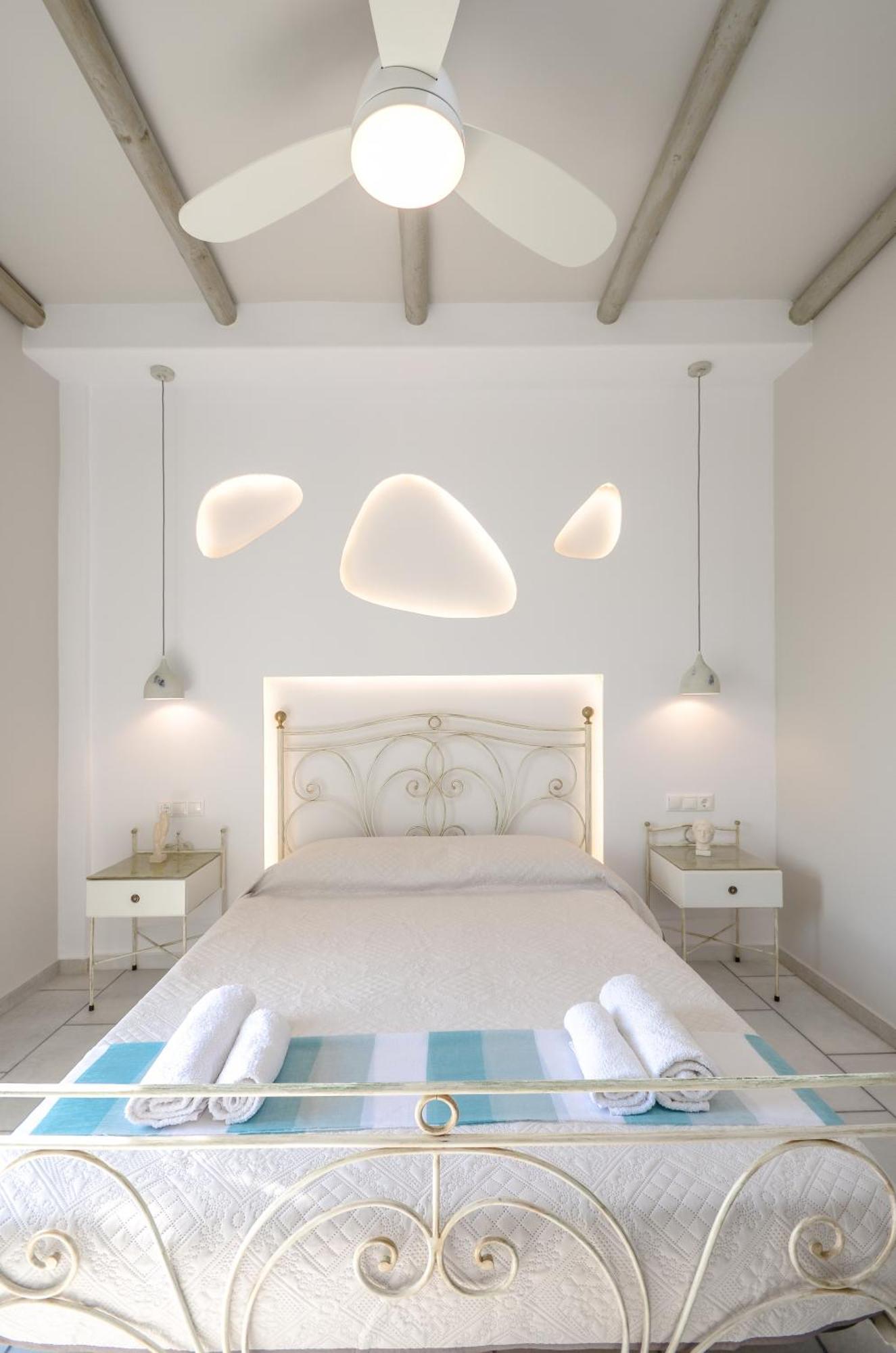 Sofi Pension Naxos City Exteriör bild